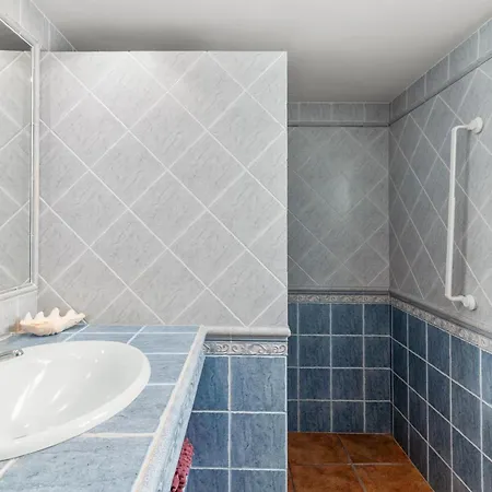 Holiday home Casa Descaro De Flores Estepona