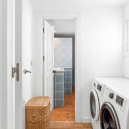 Casa Descaro De Flores * Estepona