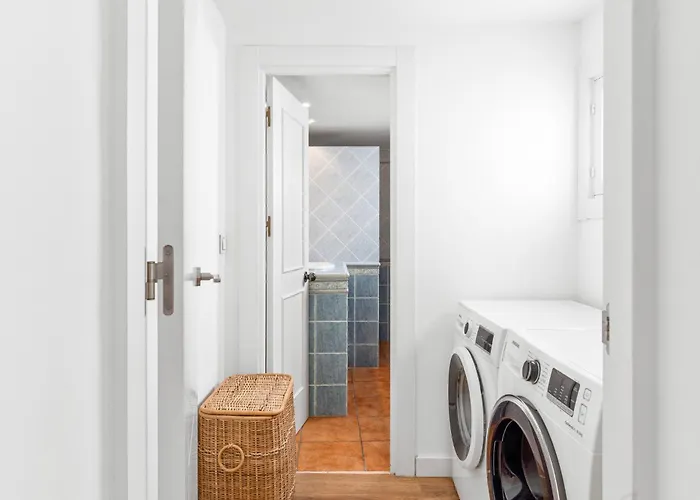 Casa Descaro De Flores * Estepona